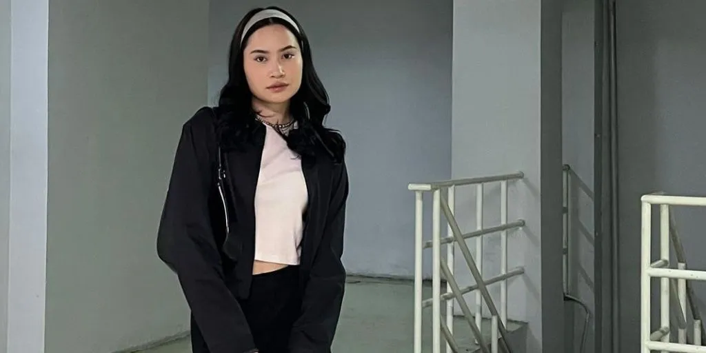 Satine Zaneta - Salah Waktu