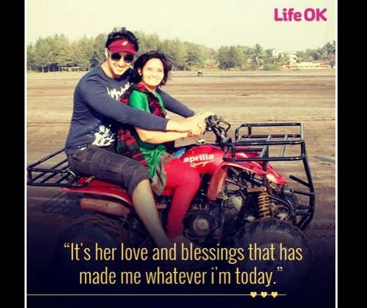 Saurabh dan ibunda, mesra ya? @twitter/lifeok