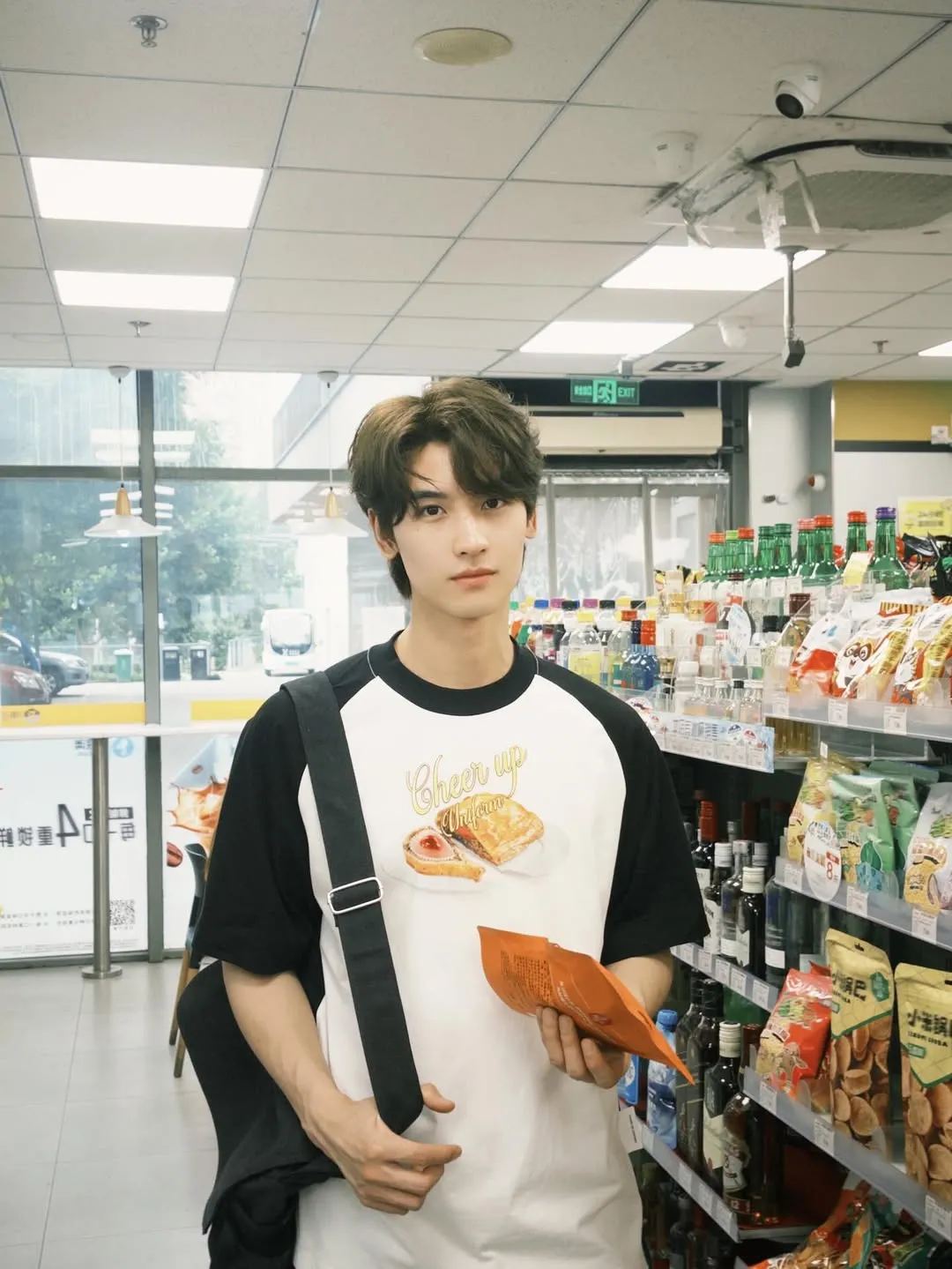 Huang Jun Jie - instagram.com/@huang_junjie0709