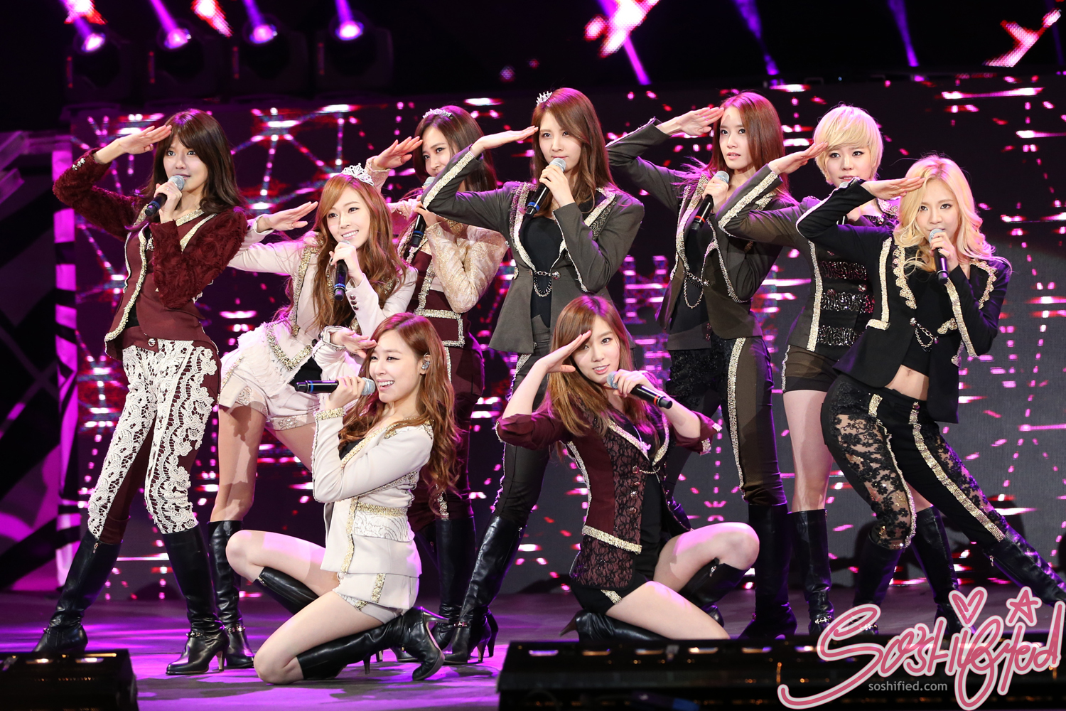 Girls generation. Girls’ Generation концерт. SNSD Concert. Группа girls Generation концерт. Girls' Generation участницы на сцене.