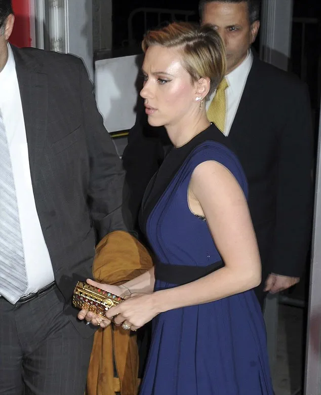Scarlett Johansson @ dailymail.co.uk