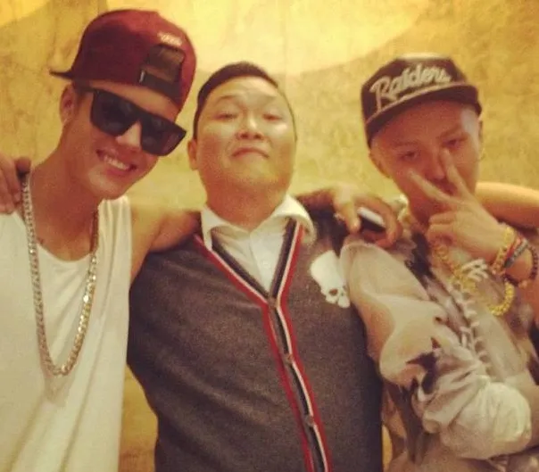 Foto Justin Bieber bersama PSY dan G-Dragon © Instagram Scooter Braun