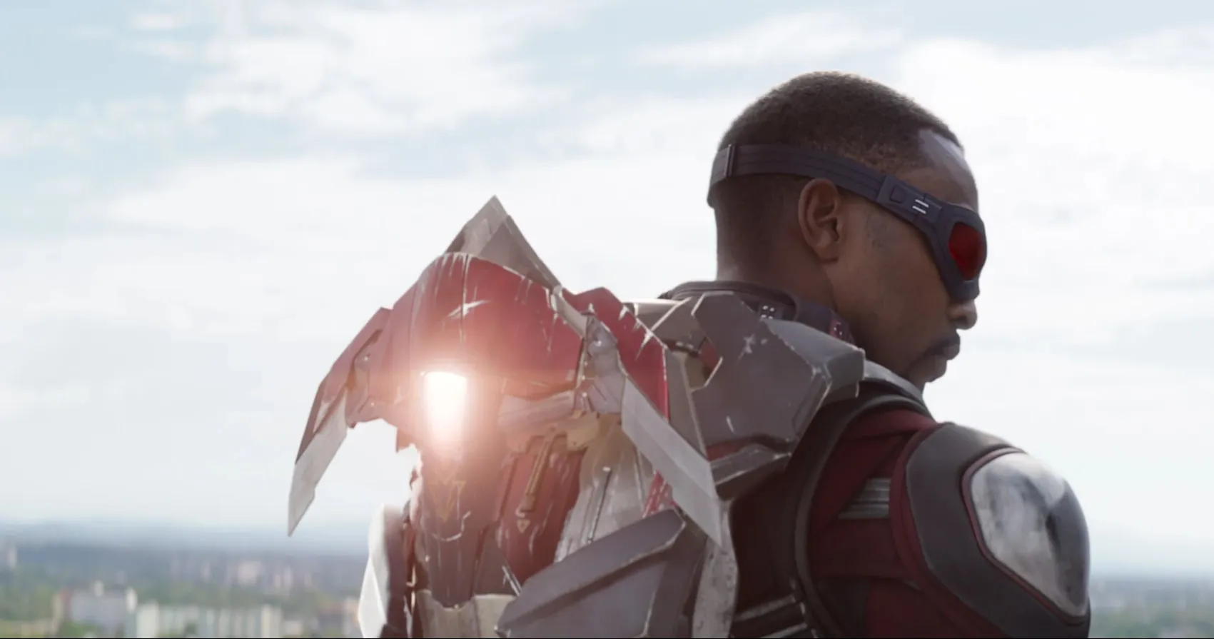 Redwing, senjata andalan Sam Wilson.