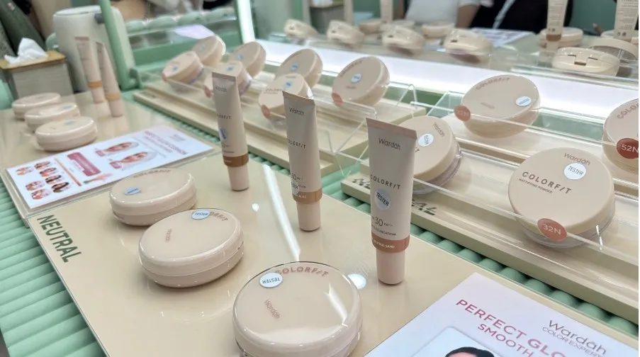 Beragam tester produk Wardah yang bisa dicoba pengunjung. Ã�ï¿½Ã�Â©Wuri Anggarini/KapanLagi.com