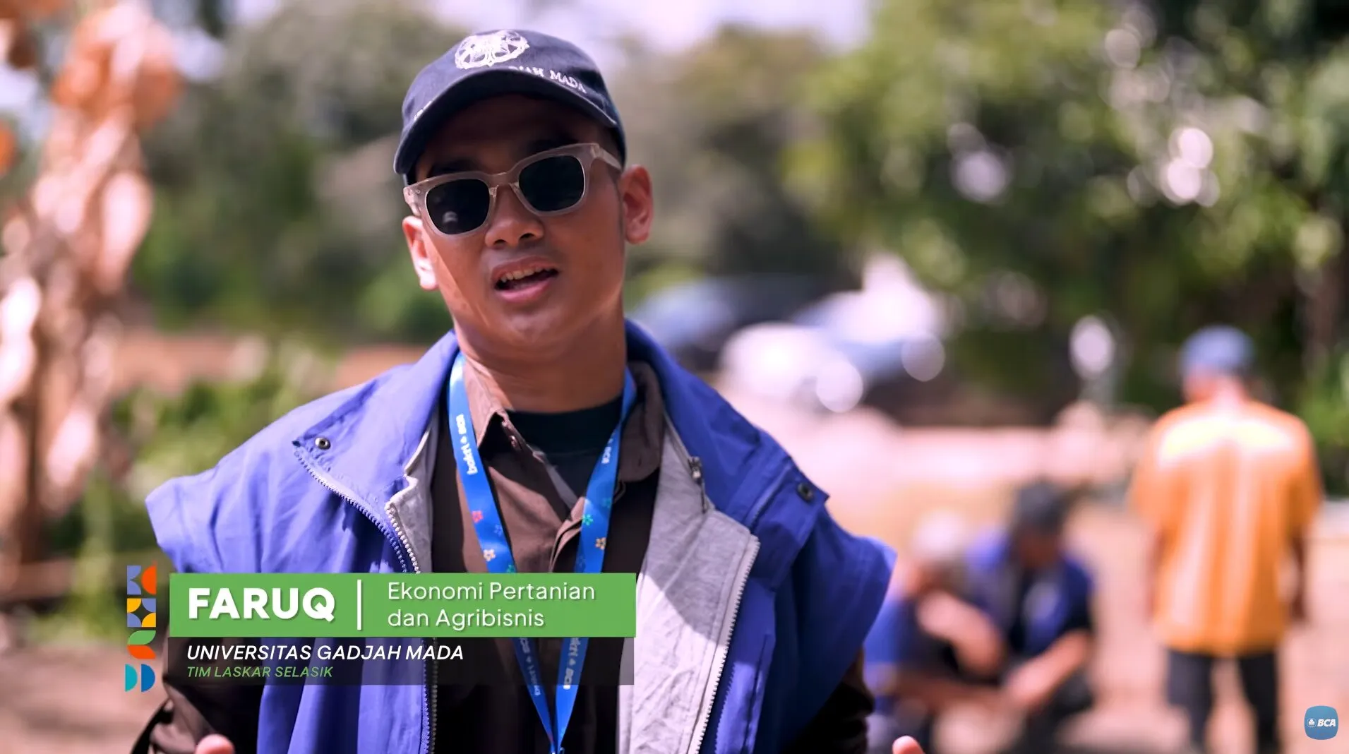 Tim Laskar Selasik UGM menjalani pengabdian di Desa Wisata Kreatif Terong. 
