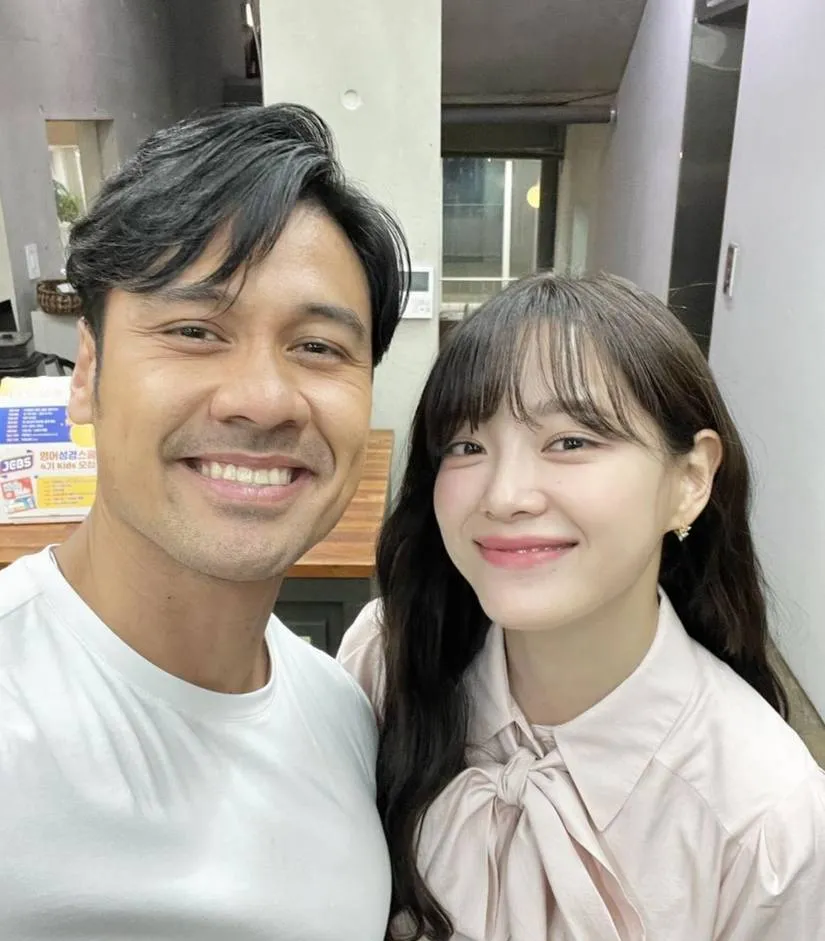 Swafoto Kim Sejeong dan Chicco Jerikho / ? instagram.com/chicco.jerikho