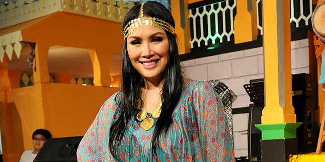 Tamara Bleszynski | 20 Selebriti Indonesia Yang Memilih Jadi Mualaf (II