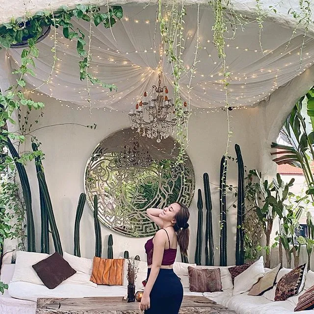 © instagram.com/salmafinasunan