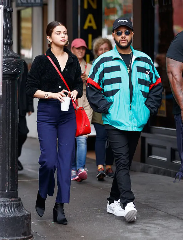 Ini adalah jaket yang dikenakan Abel saat kencan pada September lalu © dailymail.co.uk