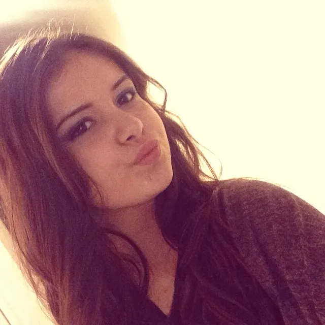 Inilah sosok Lara, gadis 'kembaran' Selena @ instagram.com/itslaravalentini