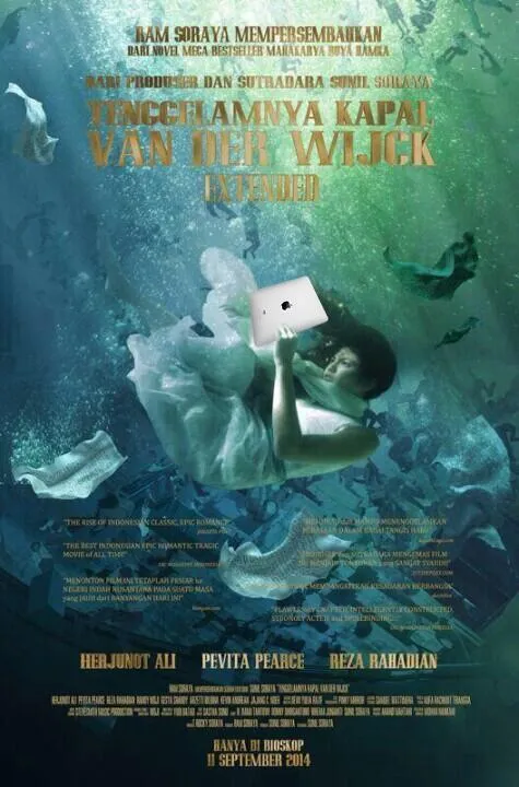 Bawa iPad, Hayati mau foto narsis dulu.