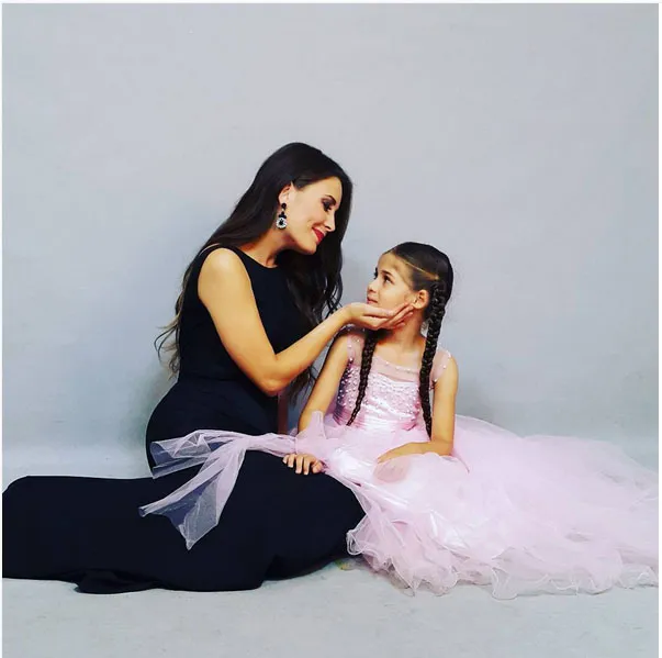Ini dia potret keakraban 'anak dan ibu' dalam serial 'Elif' © Instagram.com/isabelladamlaguvenilir