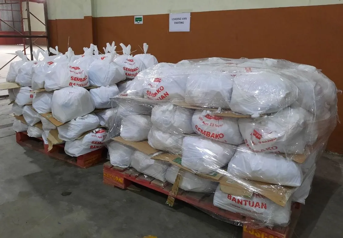 Paket Sembako yang siap dibagikan © EMTEK Peduli Corona