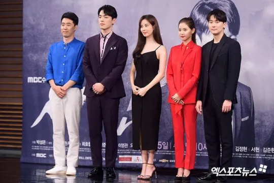 Seohyun bersama para cast TIME saat prescon. © xsportsnews
