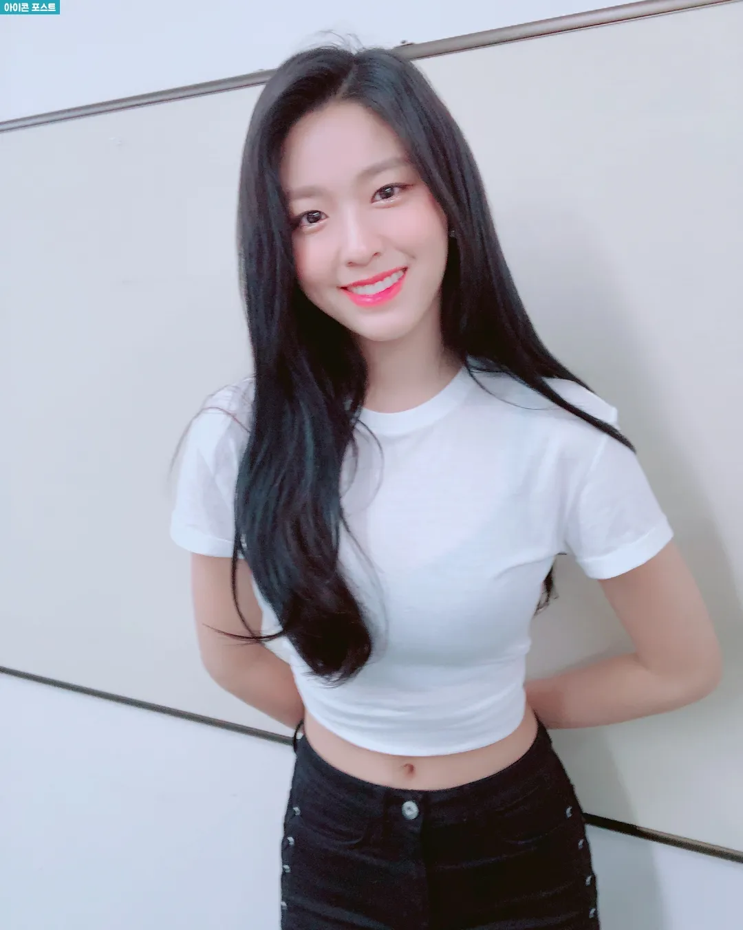 Agensi menegaskan akan menyelesaikan kasus foto editan telanjang Seolhyun AOA. © © FNC Entertainment