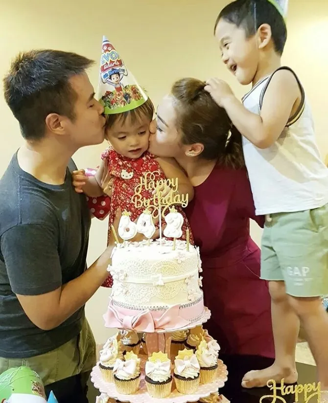 Perayaan pun sederhana namun penuh bahagia (credit: instagram.com/kathleensidarta)