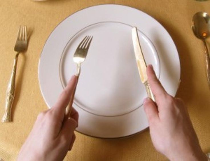 Ilustrasi Table Manner. (foto: Pinterest/Forbes).