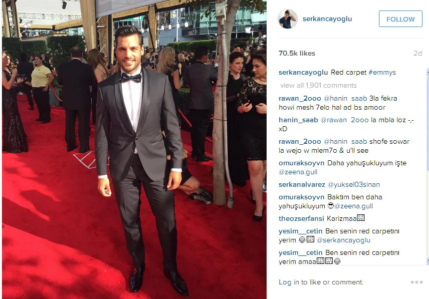 Ini dia penampilan Serkan di red carpet Emmy Awards © Instagram.com/serkancayoglu