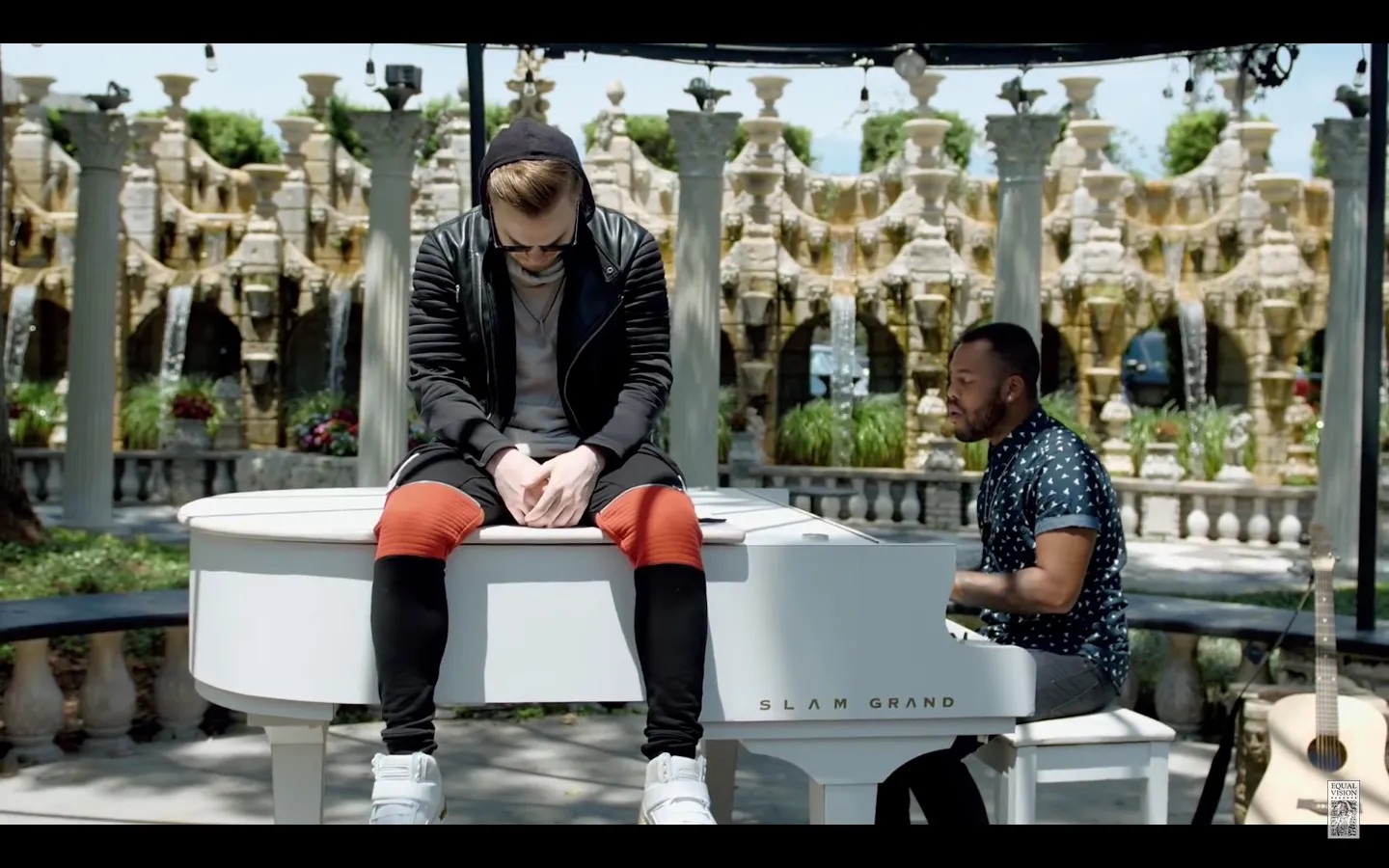 Dikemas akustik, Wild Wild World, membawa semangat dan ajakan untuk kita mulai membuka mata terhadap sekitar © Rude Records