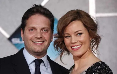 Elizabeth Banks dan Max Handelman