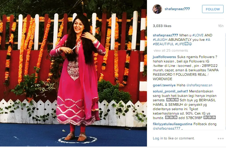 Ini dia potret cantik Shafaq Naaz yang sedang tertawa lepas @instagram.com/shafaqnaaz777