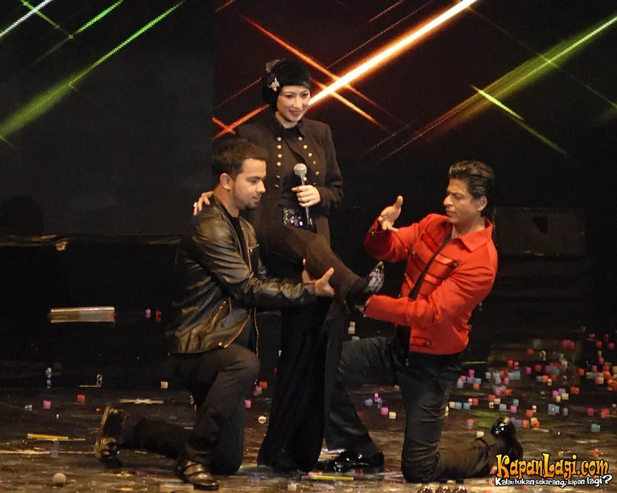 Shahrukh Khan Ajarkan Sultan Djorghi bersikap romantis/@foto: Kapanlag/com®/Bambang