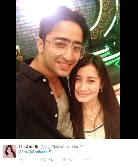 Shaheer Sheikh foto bareng Lia. ©twitter/lia_triomacan