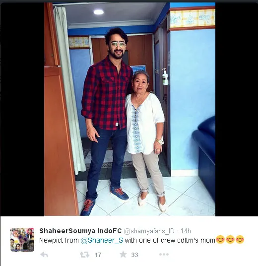 Shaheer terlihat bahagia, apalagi usai memanjakan fansnya © Twitter.com/shamyafans_ID