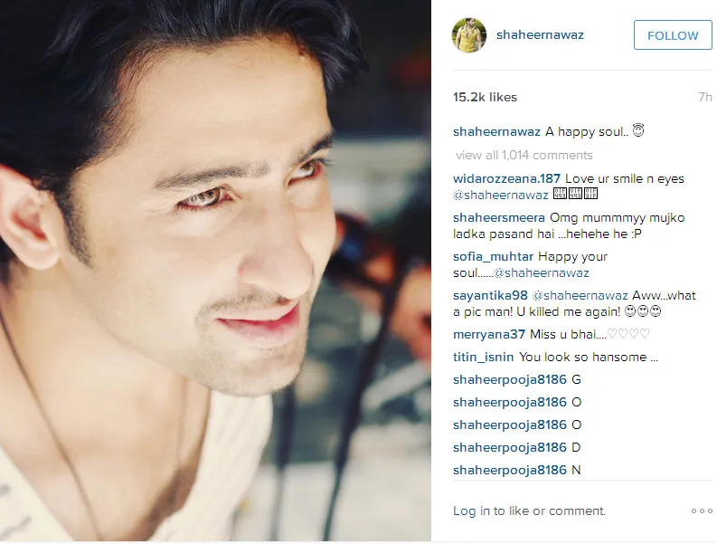Shaheer Sheikh lagi bahagia banget nih, makin ganteng ya! © Instagram.com/shaheernawaz