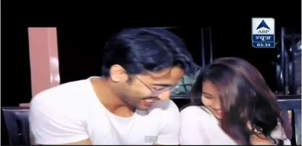 Tawa romantis selalu mereka tunjukkan di depan media India © Dailymotion.com