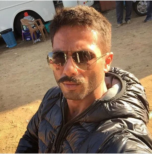 Kondisi Shahid Kapoor sudah membaik setelah cedera yang dialami © Instagram.com/shahidkapoor