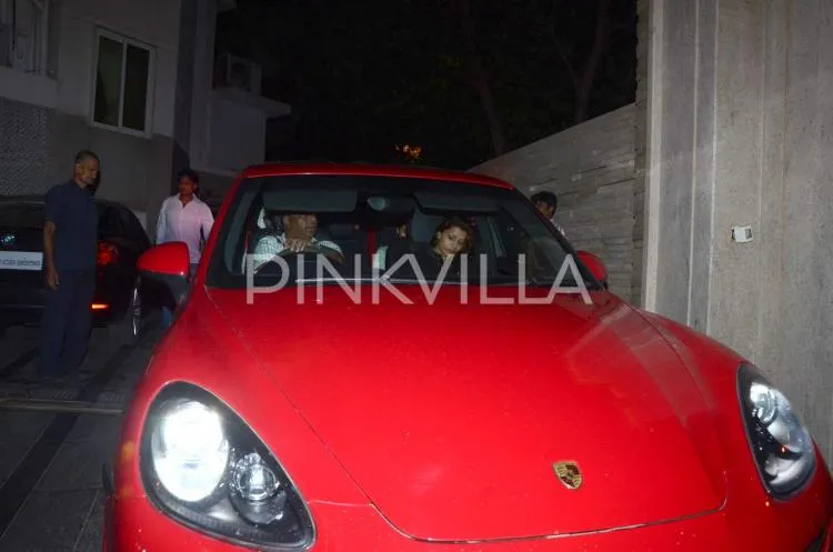 Selain istrinya, Shahid Kapoor juga mengajak temannya untuk nonton bareng @pinkvilla.com