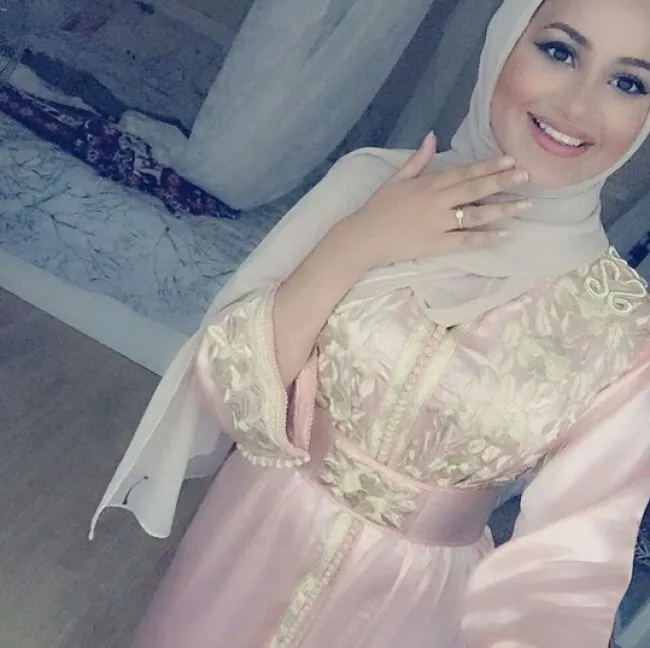 Ini dia sosok Shahila Khan, wanita cantik yang mengaku tunangan Shaheer Sheikh © Instagram.com/shahilakhan