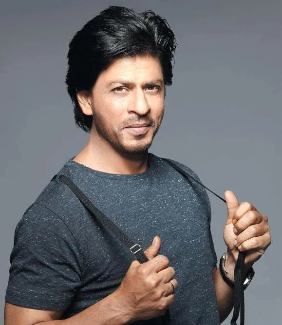 Shahrukh rutin workout untuk menjaga penampilan dan kesehatan tubuhnya © filmibeat.com
