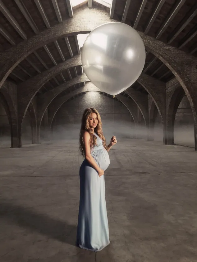 Shakira @ eonline.com