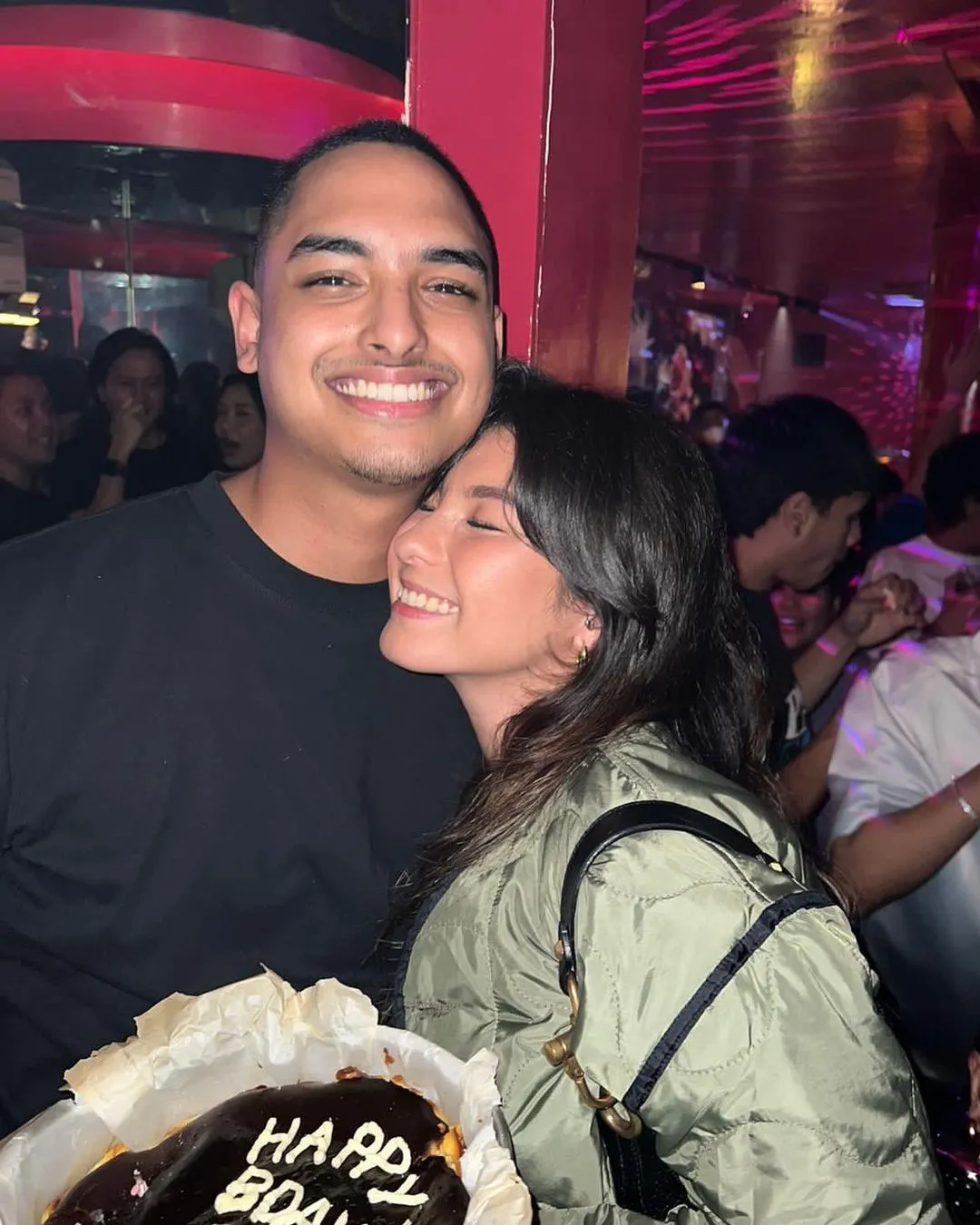 Potret Shalom Razade dan Pacarnya (Credit: Instagram/sharazaaa)