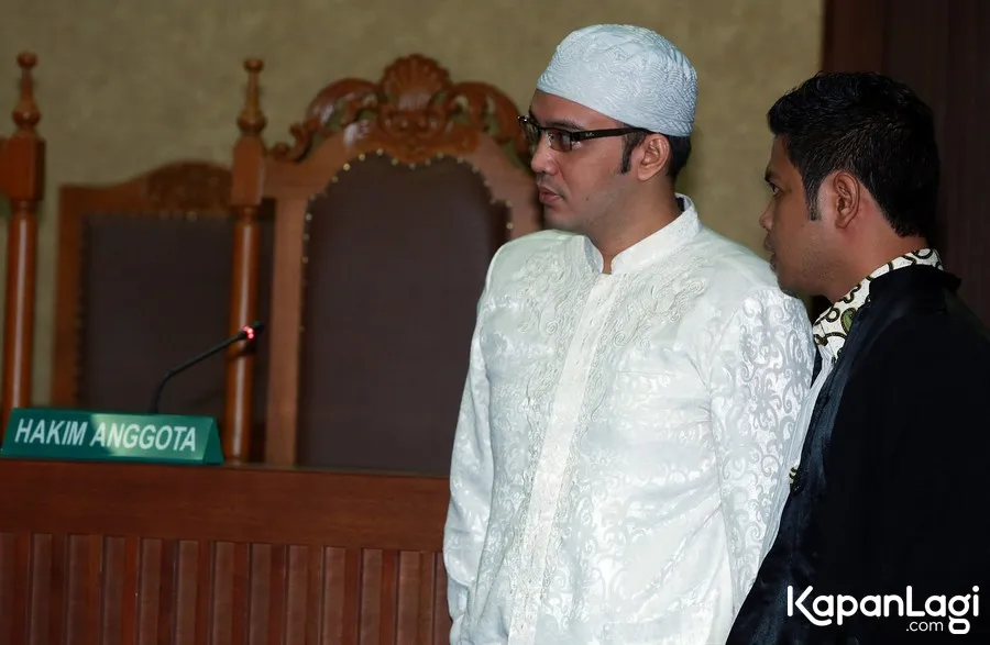 Keluarga pasrah dengan hukuman Sandy © KapanLagi.com®/Agus Apriyanto