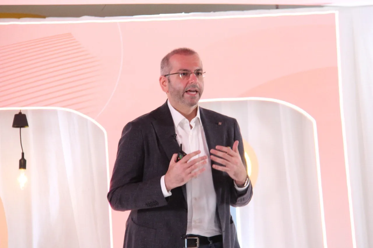 President Director & CEO Indosat Ooredoo dalam peluncuran SheHacks (c) Indosat Ooredoo