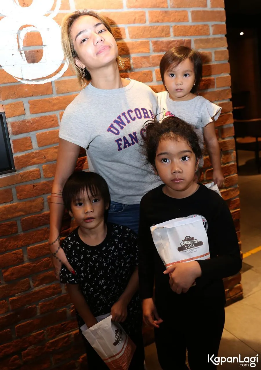 Sheila mengaku tak keberatan jika Anji ingin melakukan tes DNA. ©KapanLagi.com/Agus Apriyanto