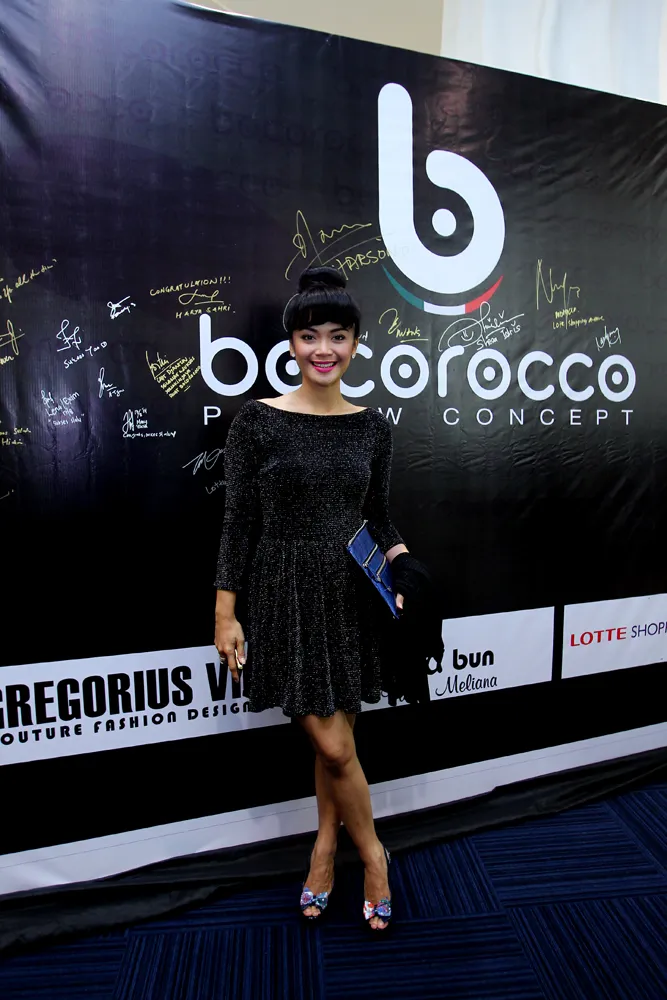 Sheza Idris dengan high heels-nya. / KapanLagi.com®
