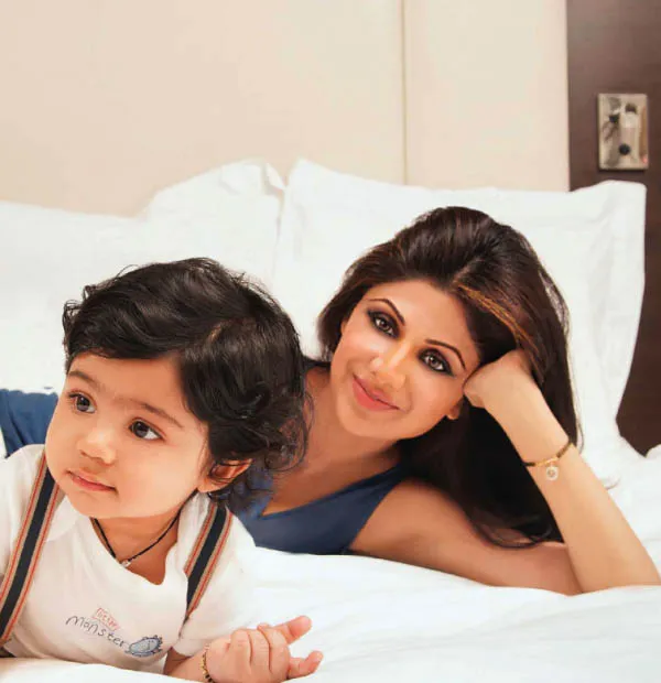 Shilpa Shetty dan putranya. @oneindia.in