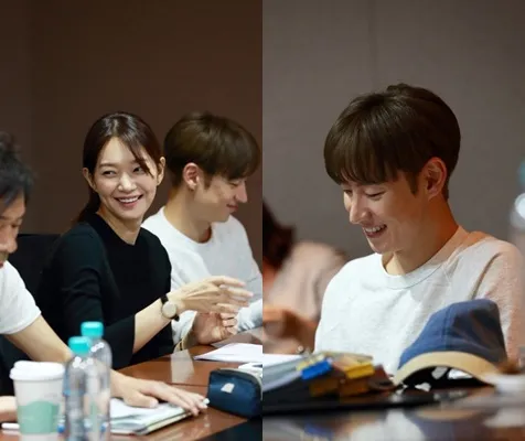 Shin Min Ah dan Lee Jae Hoon penuh senyum saat reading naskah © tVN