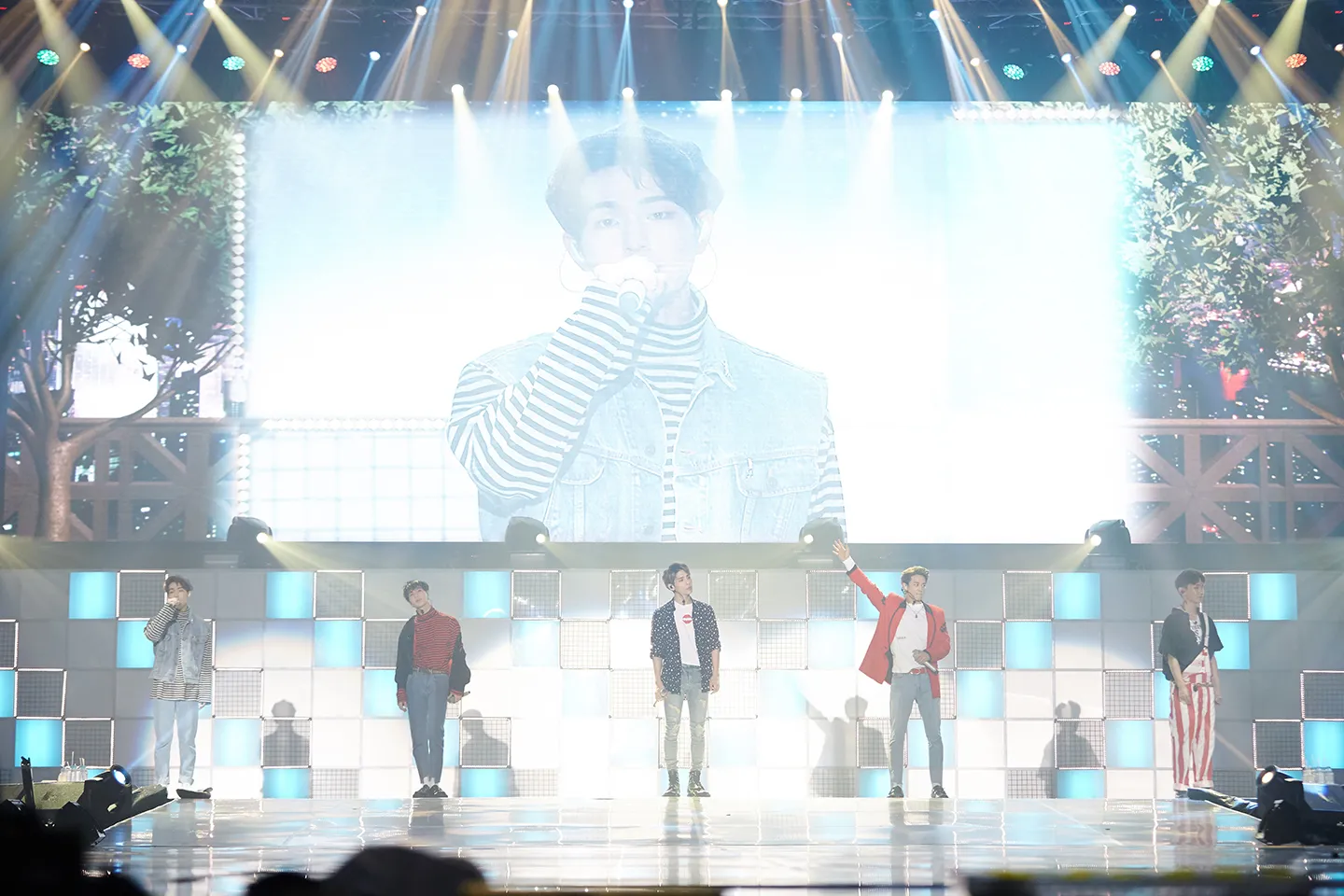 Konser SHINee di Jakarta © Vyrl Official SHINee
