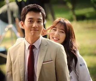 Park Shin Hye posting foto bareng Kim Rae Won. ©Instagram/ssinz7