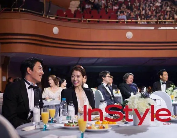 Park Shin Hye mengaku nyaman syuting bareng Kim Rae Won. ©Instyle Magazine