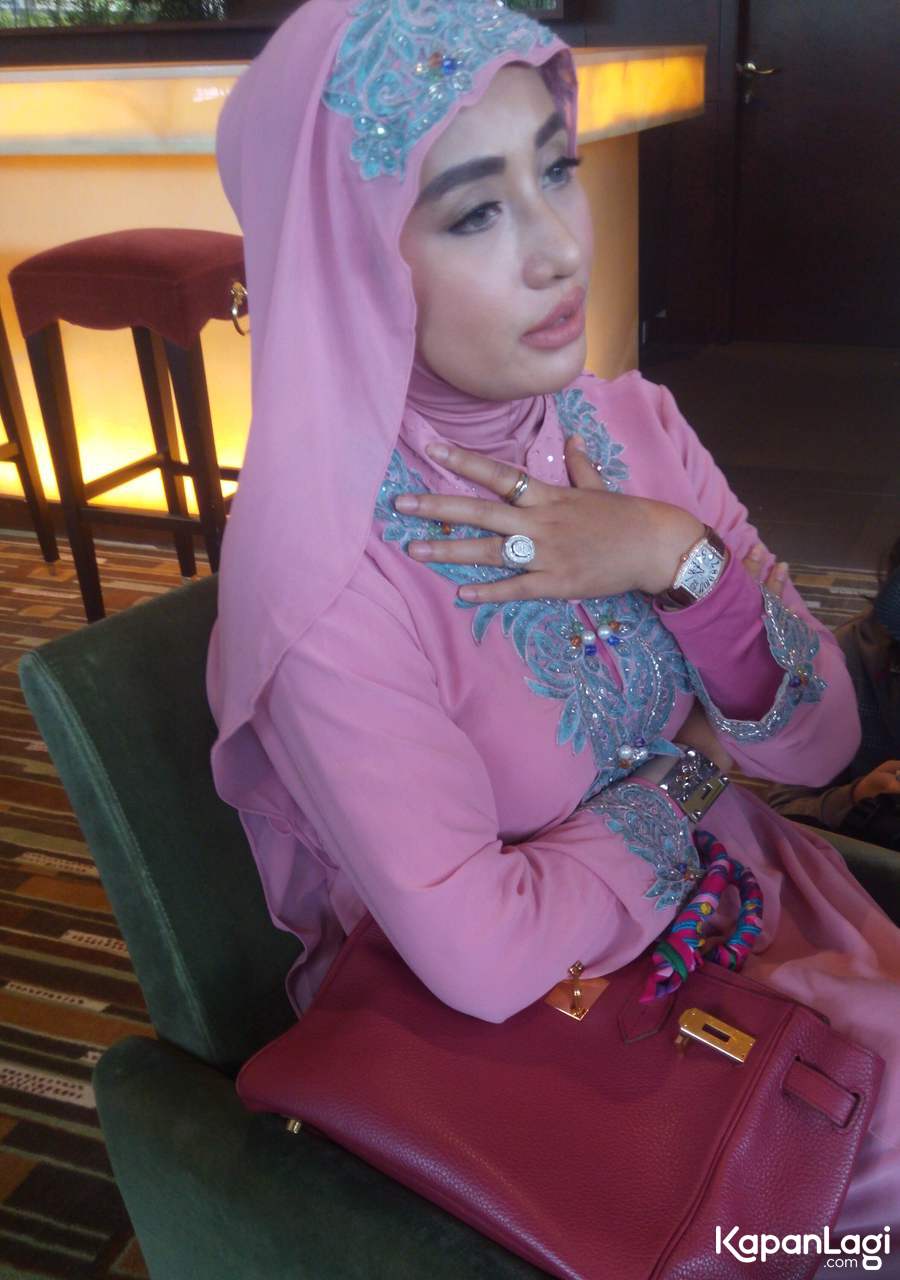 Lebaran Tanpa Suami, Shinta Bachir Tetap Mudik ke Rumah 