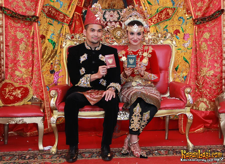 Shireen Sungkar dan Teuku Wisnu Foto: KapanLagi.com