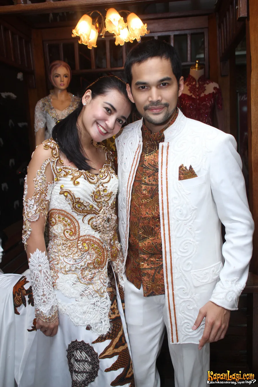 Shireen Sungkar menjalani malam pacar sebelum menikah.