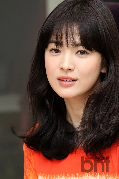 Song Hye Gyo jadi pembaca naskah dokumenter © BNT