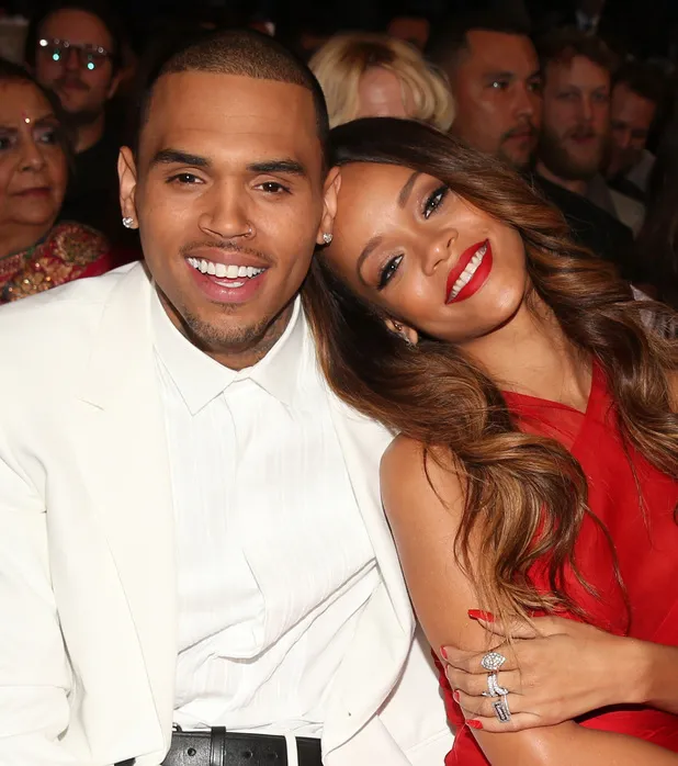 Rihanna dan Chris Brown ketika masih mesra. foto: fanpop.